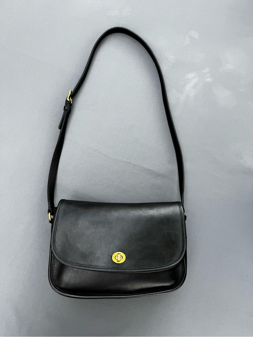 1996 Authentic Vintage Coach City Bag (Style 9790)